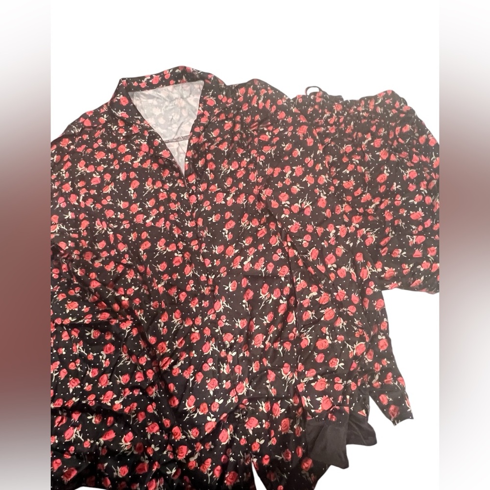 Rose Floral Black and Red Pajama Set Size XL